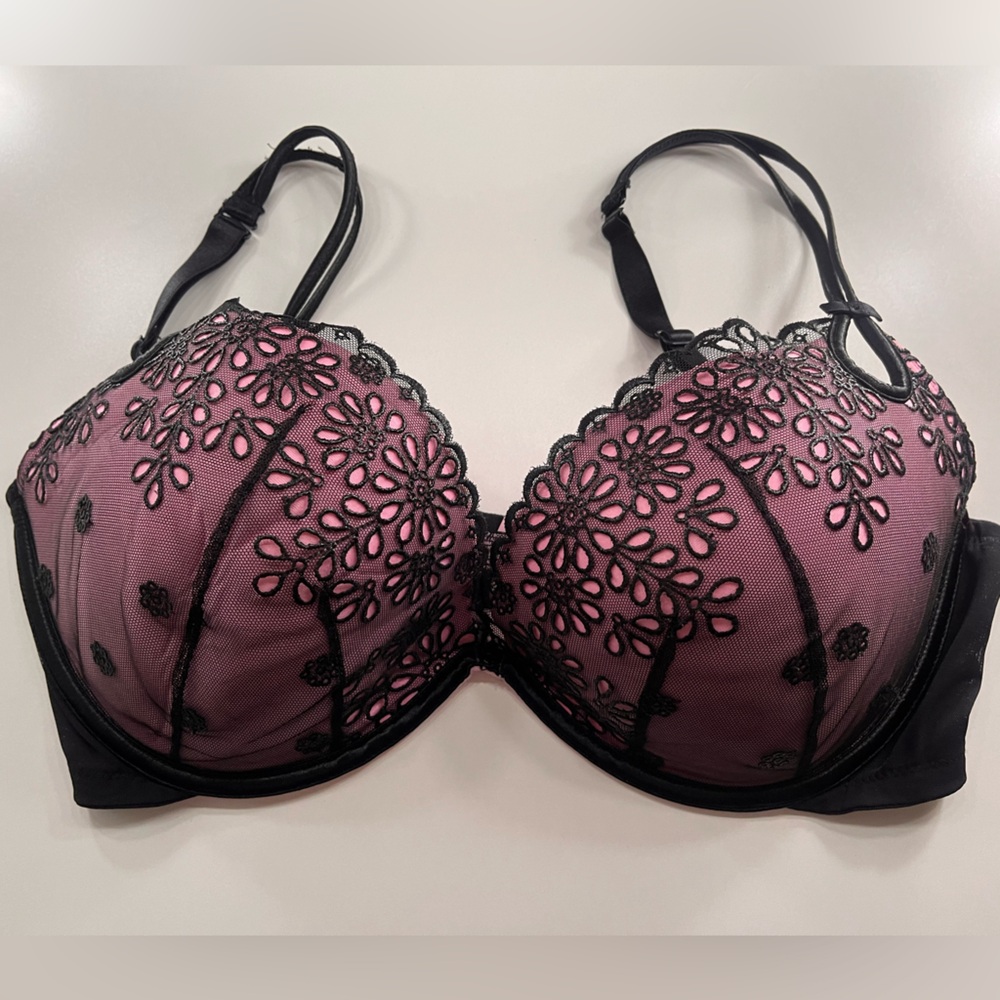 Gently used Victoria secret push up bra